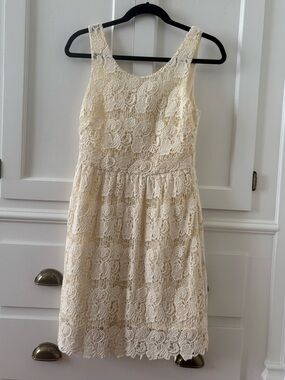 Lace dress